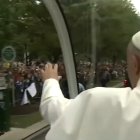 El viaje de Francisco en 2015 a Filadelfia, donde era entonces arzobispos Charles Chaput, fue un rotundo éxito, con cientos de miles de personas en las calles y estadios para el Encuentro Mundial de las Familias.