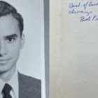 Robert Prevost en su época de estudiante.
