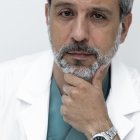 Carlos Navarro Díaz, cirujano plástico, escribe sobre razones para creer en su libro Saber para Creer