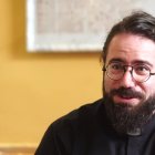 “El mayor reto es decir repensar con la luz de la fe como ser sacerdotes en el siglo XXI y para nuestra generación, cómo estar eh con la gente, cómo evangelizar, cómo escuchar, cómo atender, cómo callar en muchas ocasiones… Es una oportunidad maravillosa, un reto, pero una aventura espectacular y apasionante”.