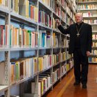 El cardenal Gianfranco Ravasi, biblista, en el Pontificio Consejo para la Cultura
