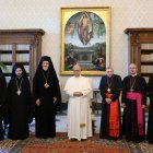 El Papa, en el Palacio Apostólico con una representación del Patriarcado de Constantinopla