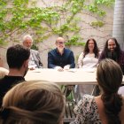 La escuela, que desarrolla su actividad en el Real Monasterio de El Escorial gracias a la hospitalidad de la comunidad agustina, se organiza en torno a 10 talleres.