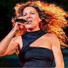 Aisha Ruah en el escenario, una rapera para Dios