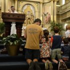 La mejor herencia que podemos ofrecer a nuestros hijos es enseñarles a amar a Dios sobre todas las cosas.