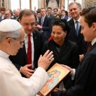 León XIV, tras su discurso a los participantes de la convención anual de la red internacional de legisladores católicos.