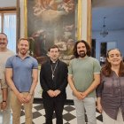 El cardenal Cobo, arzobispo de Madrid, recibe a integrantes de Crismhom, acrónimo de Cristianas y Cristianos de Madrid Homosexuales LGTBI+H.