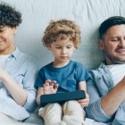 Pat McMonigle alerta a los padres de los nuevos peligros violentos para sus hijos que se esconden tras los teléfonos móviles e internet.