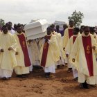 Funeral de sacerdote en Nigeria