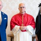 El Papa recibió a Carlos y Camilla antes de la ceremonia ecuménica.