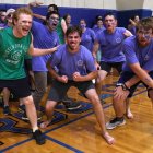 Jóvenes estudiantes deportistas en Christendom College, universidad católica privada a 80 minutos de Washington DC