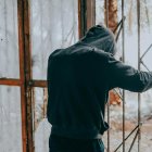 El mal pugna por romper las barreras de nuestra conciencia disfrazándose de bien.