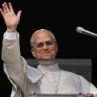 El Papa León XIV, durante el saludo a los peregrinos previo al rezo del Ángelus de este domingo 16 de noviembre, Jubileo de los Pobres.