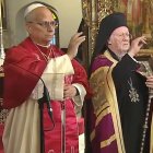 Bendición conjunta del Papa y el Patriarca de Constantinopla en la Iglesia de San Jorge en Estambul.