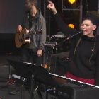 Misty Edwards canta People Get Ready en 2021, que se puede considerar una canción de Adviento, pero ruidosa