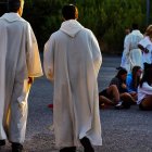 Jesucristo envió a sus discípulos de dos en dos, pero muchos jóvenes sacerdotes se dan de bruces desde el principio con una gran soledad.