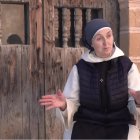 Son María del Mar es la ermitaña que cuida el calvario de Alloza, un pueblecito de Teruel