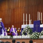 El obispo de Córdoba recordó a las víctimas y la esperanza en la vida eterna