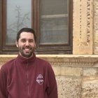 Adrián Fernández es un joven católico de 27 años de Alcalá de Henares.