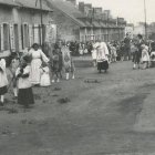 Una procesión religiosa en la Francia de los años 60.