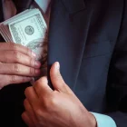 La corrupción es una lacra que ha hecho un enorme daño en todas las épocas.