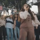 A ti te alabo, de Hakuna, en videoclip sesión en vivo, basado en el Salmo 150