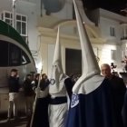Domingo de Ramos de 2026 en San Fernando, cuando la procesión se encontró con un tranvía ocupando la calle