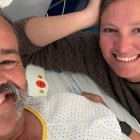 Pablo y Sara en el hospital, tras el trasplante