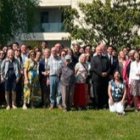 Foto de familia en el Seminario Internacional Bidasoa, el 29 de mayo, junto a los miembros de la Fundación CARF, el rector del seminario, los formadores y los seminaristas.