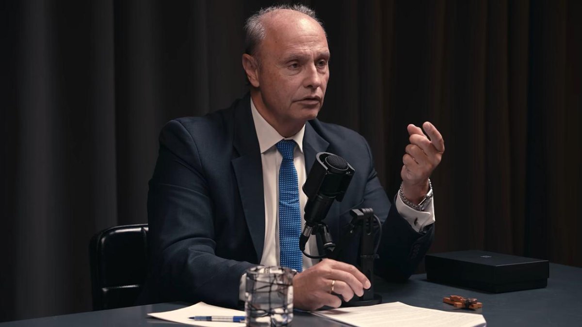 Tras el éxito de 'Nuevas evidencias científicas de la existencia de Dios', José Carlos González-Hurtado acaba de publicar 'Las evidencias de que Jesús es Dios' (Roca).