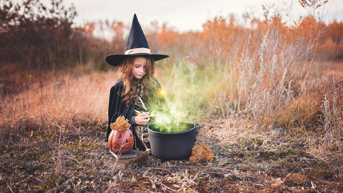 Si pensabas celebrar Halloween en familia este 2025, la Asociación Internacional de Exorcistas tiene algo que decir.