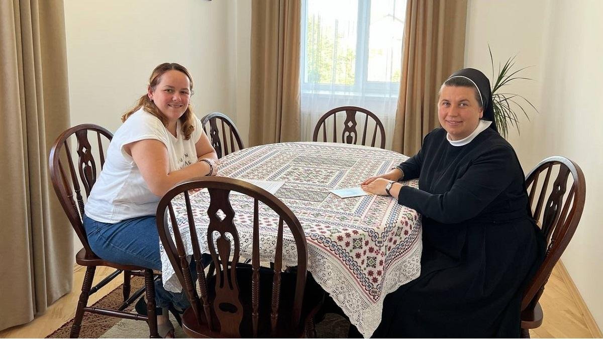 La Madre Eufrosina, superiora de las Hermanas de la Sagrada Familia, explica su experiencia de vocación