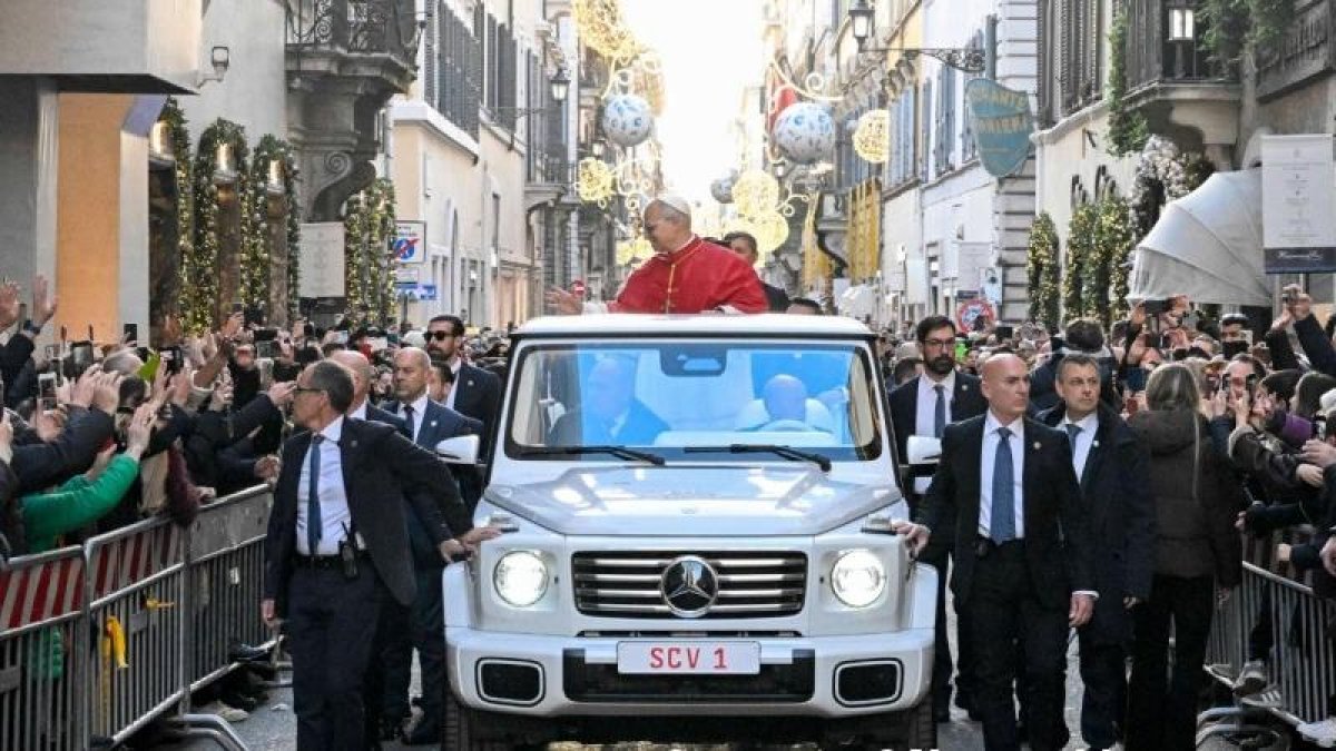 Entre las hipótesis que se han barajado como posibles destinos figuran Canarias, Madrid y Barcelona.