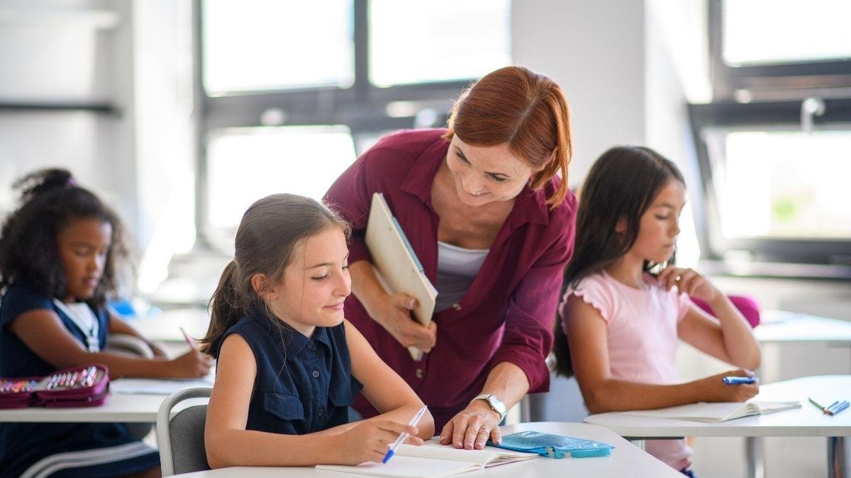 La aprobación de los presupuestos en Italia, el pasado 30 de diciembre, ha sido aplaudida por familias y medios (Imagen: Canva).