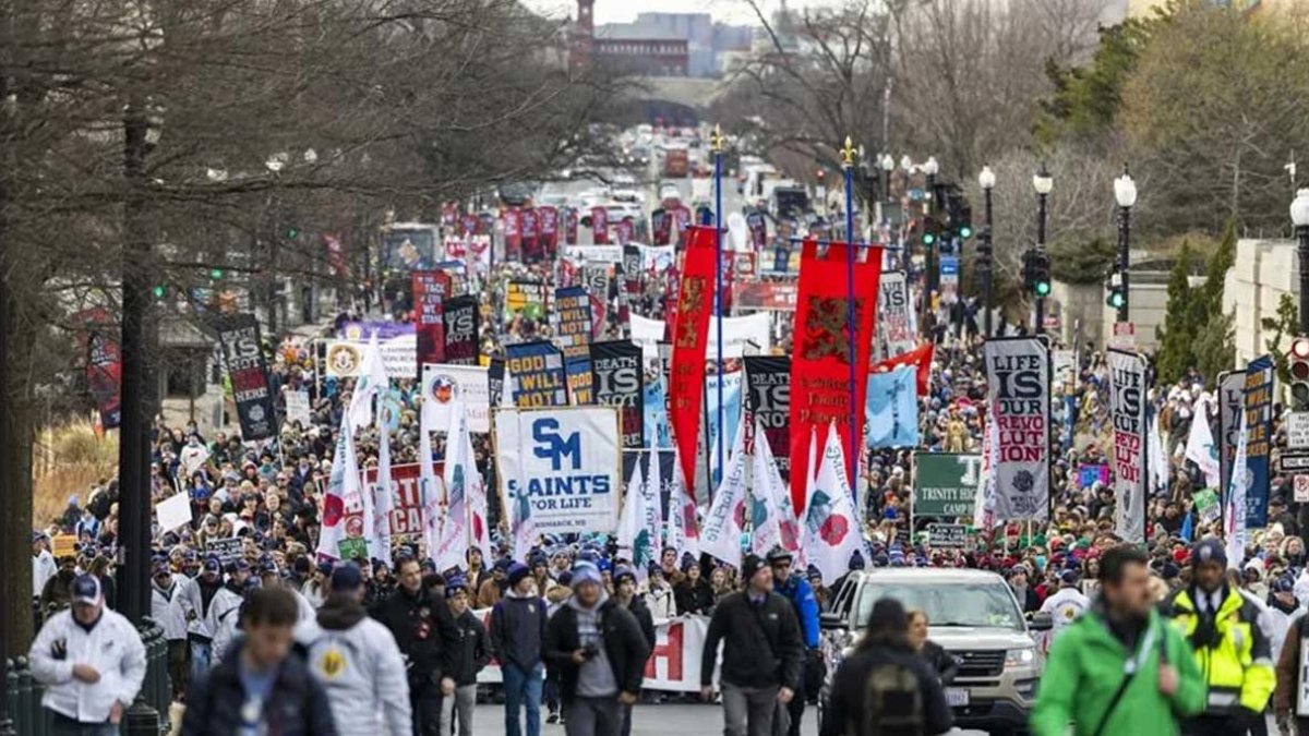 Miles de personas recorrieron Washington en una multitudinaria marcha provida
