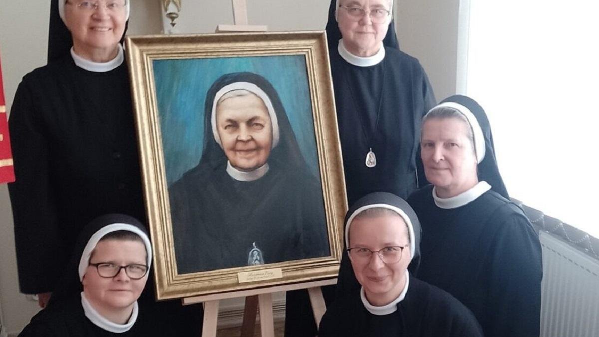 Las isabelinas polacas quieren beatificar a Iwona Król, monja enfermera valiente en la Segunda Guerra Mundial