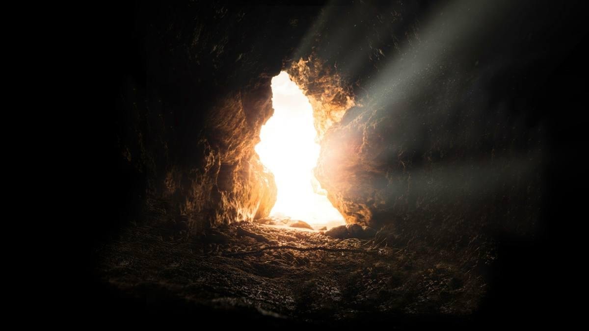 La razón es la luz que ilumina el conocimiento de la Ley Natural, la gran perseguida de nuestro tiempo.