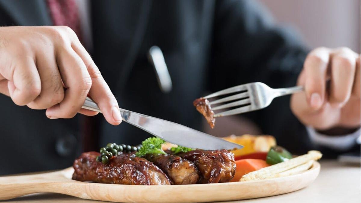 Debido a una bula que el Papa concedió a los Reyes Católicos durante siglos en España s se ha podido comer carne en Cuaresma.