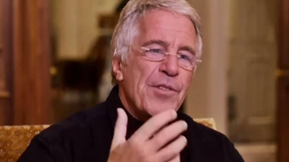 Jeffrey Epstein, en una entrevista de hace unos años, cuando ya se le acusaba de los delitos por los que acabaría siendo encarcelado.