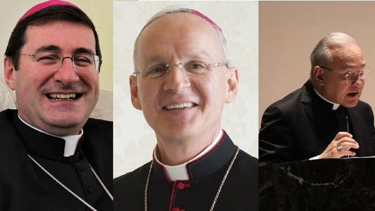 Rudelli (izquierda) será el número 3 vaticano; Rajic (centro) el Prefecto de la Casa Pontificia; Peña Parra (derecha) Nuncio en Italia