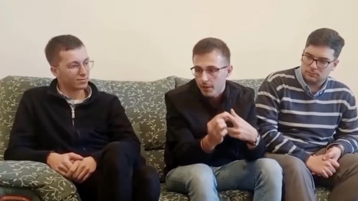 Carlos, Jaime y Fran charlan sobre su vocación.  