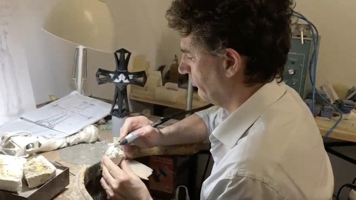 El artista rechazó grandes financiaciones y prefirió pequeñas aportaciones.