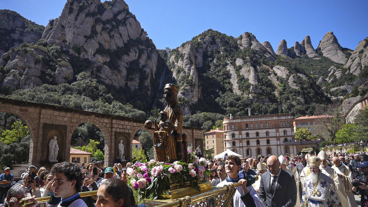 La Virgen de Montserrat es la patrona de Cataluña desde 1881 por designio del Papa León XIII.