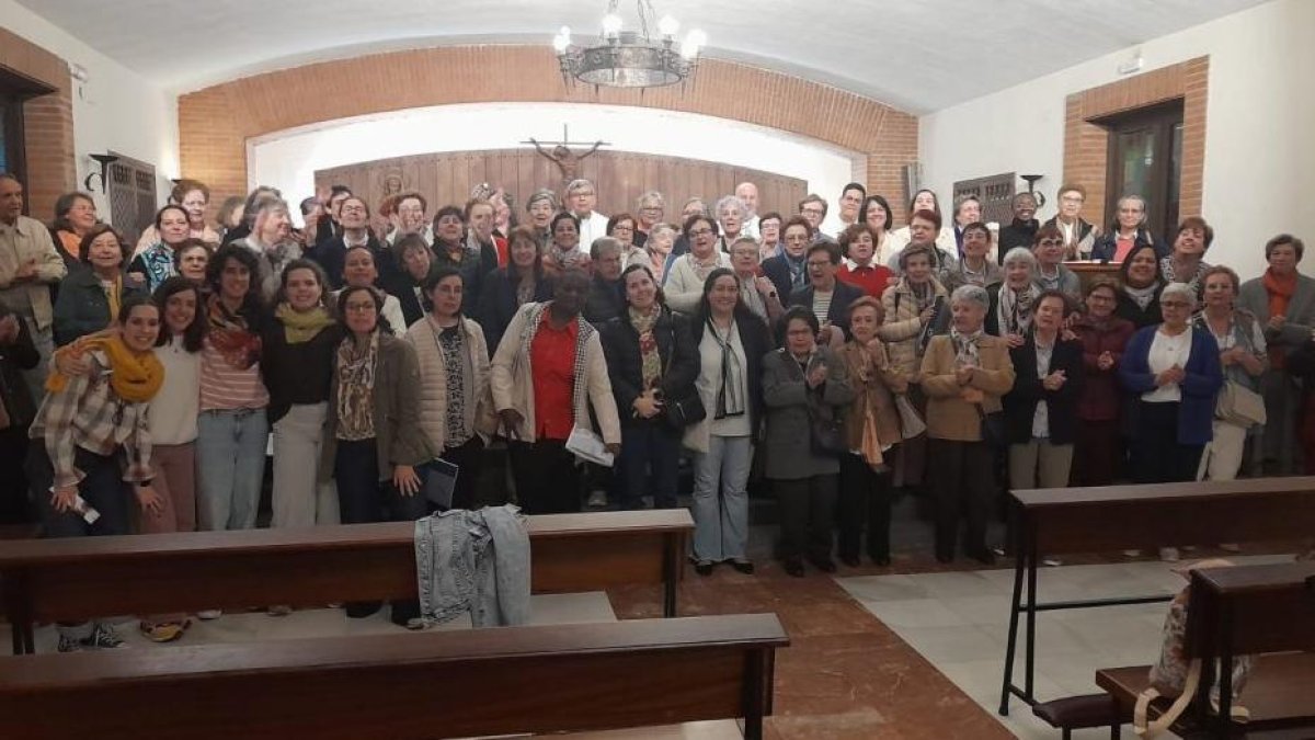 Miembros de Institutos seculares en una jornada de formación en Madrid
