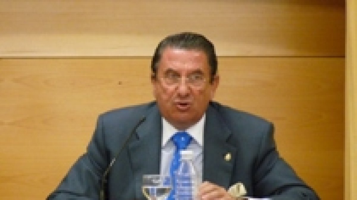 Vázquez: «La Iglesia española plantea con complejo su doctrina social»