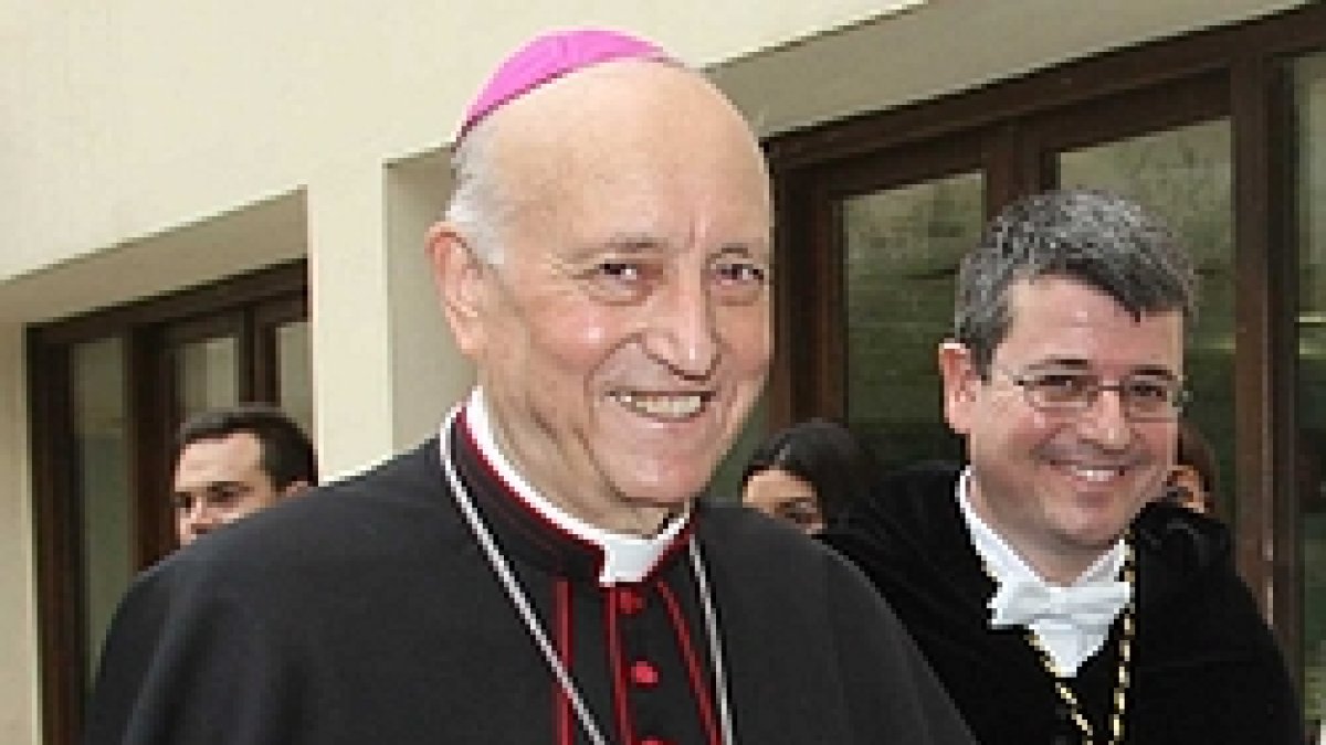 «Todo intento del Estado de invadir los ámbitos soberanos de la familia solo encontrará la legítima resistencia de las familias»