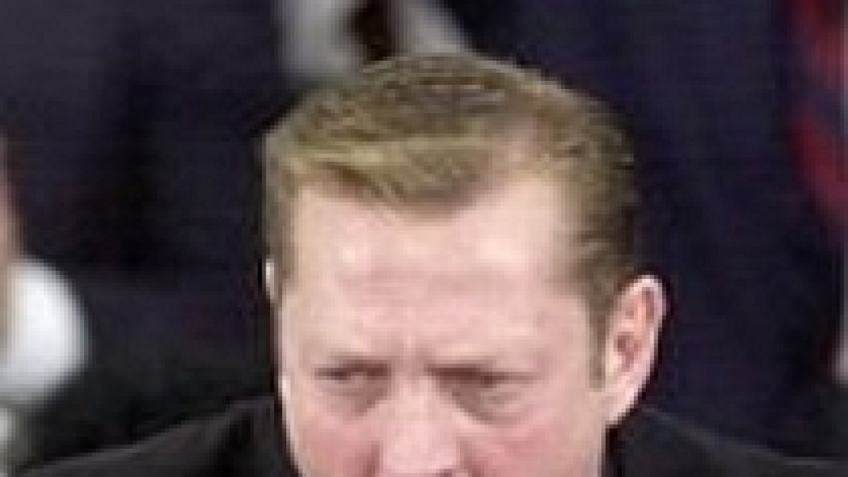 El cardenal de Chicago suspende temporalmente al sacerdote que apoyó públicamente a Obama