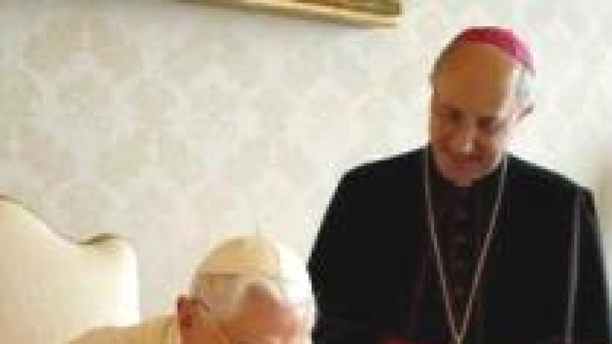 El Papa propone una «nueva síntesis humanista» para salir de la crisis