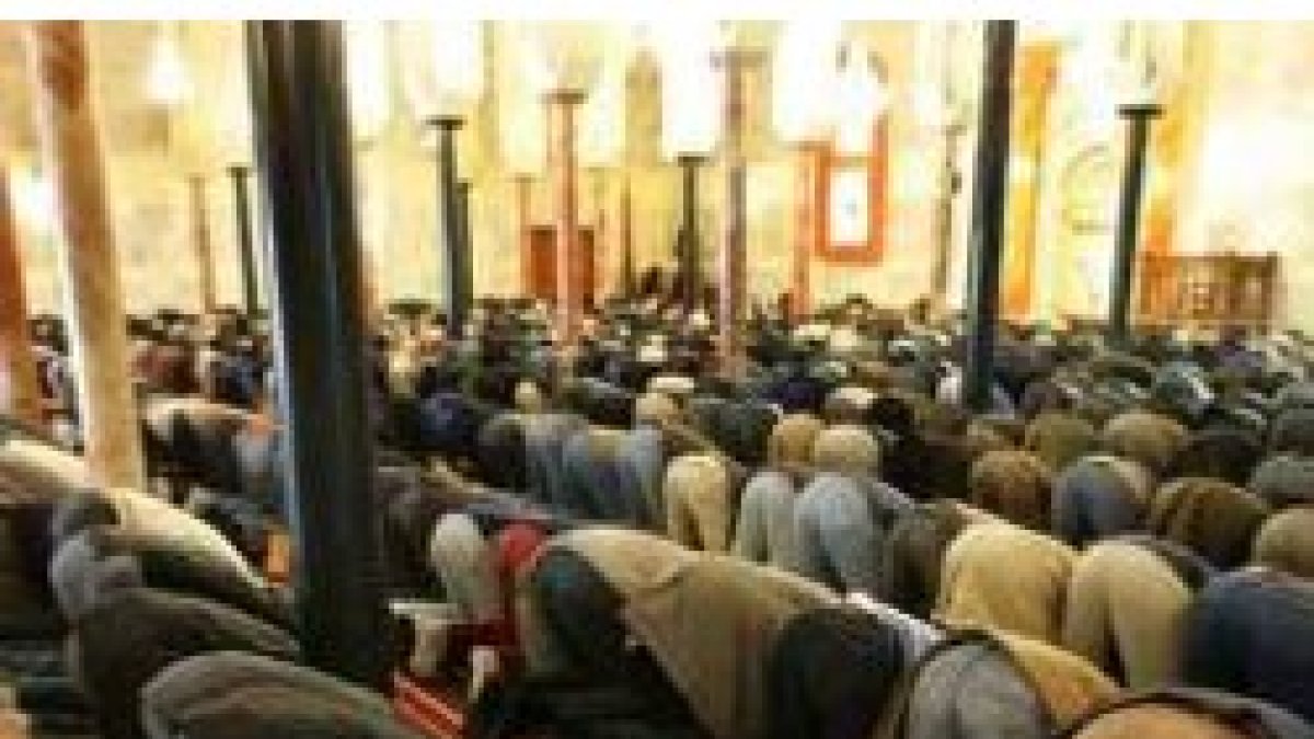 Los musulmanes italianos rechazan la ley de control de lugares de culto