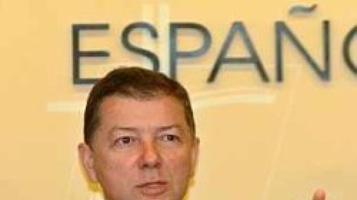 Martínez Camino recuerda a Garzón que los archivos de la Iglesia son públicos